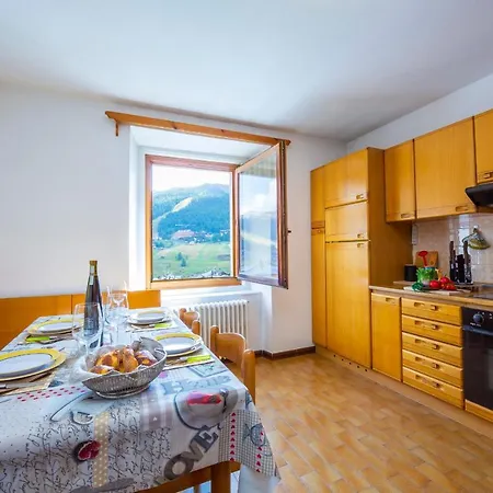 Casa Silvia In - Happy